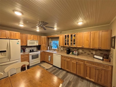 1902 W 4th St, Perry, IA 50220 - photo 5