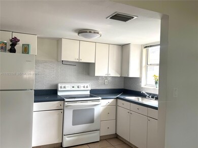 1209 N 17th Ave unit 1209, Hollywood, FL 33020 - photo 3