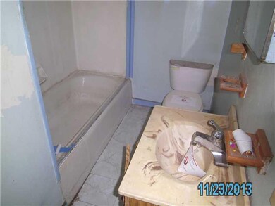 717 Fairview Dr, Columbus, IN 47201 - photo 7