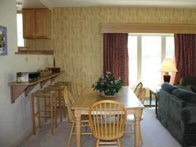 82 Day Break Dr unit J103, Ludlow, VT 05149 - photo 5