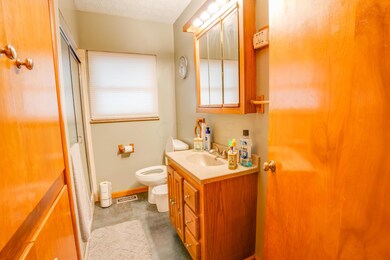 3604 S Hamilton-7