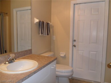 215 Blackstone Dr, Fort Myers, FL 33913 - photo 5