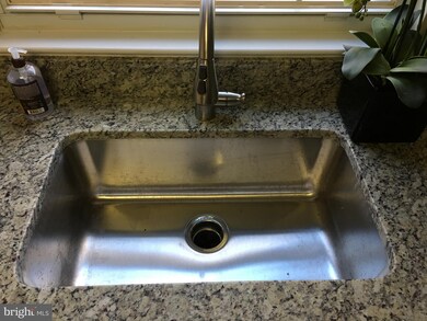 12 Stags Leap Ct, Germantown, MD 20874 - photo 5