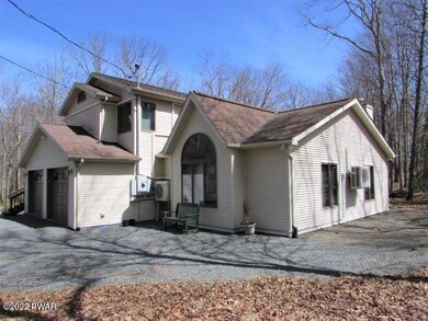 227 Surrey Dr, Lords Valley, PA 18428 - photo 3