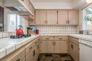 06-kitchen