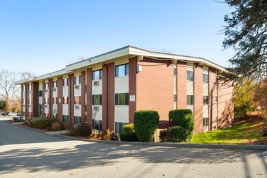 74 Beach St unit 1-6, Woburn, MA 01801 - photo 3