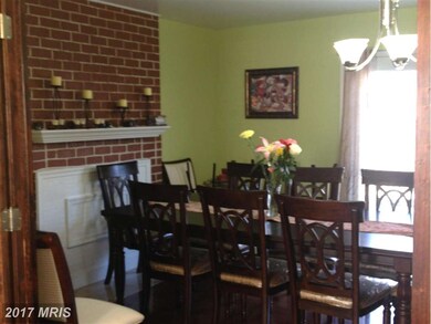 5826 Glen Forest Dr, Falls Church, VA 22041 - photo 4