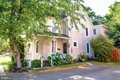 411 Queen St, Spring City, PA 19475 - photo 2