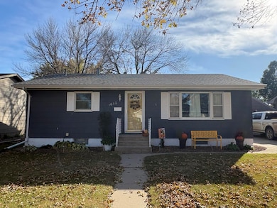 1613 E 4th Ave, Mitchell, SD 57301 - photo 2