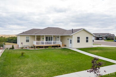 709 South View Place SE-13