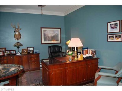 2554 Mountain Lake Rd, Asheboro, NC 27205 - photo 5