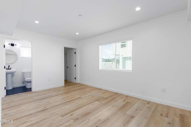 4177 1/2 Normandie Ave, Los Angeles, CA 90037 - photo 4