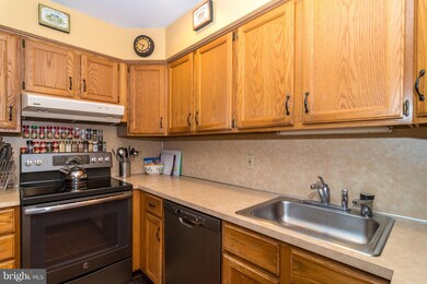 105 Brighten Ct, Perkasie, PA 18944 - photo 5