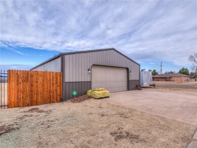 13005 Derek Rd, Shawnee, OK 74804 - photo 3
