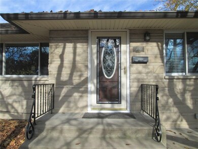 526 Birch St, Beech Grove, IN 46107 - photo 4