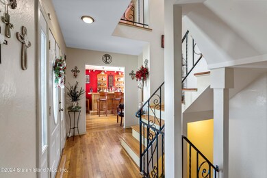 12 St Stephens Place, Staten Island, NY 10306 - photo 4