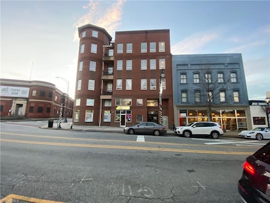 360 S Elm St unit 209, Greensboro, NC 27401 - photo 2