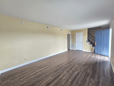 351 Peabody Dr unit 5, Clarksville, TN 37042 - photo 3