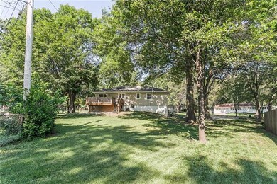 7211 Goddard St, Shawnee, KS 66203 - photo 6