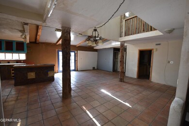 11610 Valle Lindo Dr, El Paso, TX 79927 - photo 3