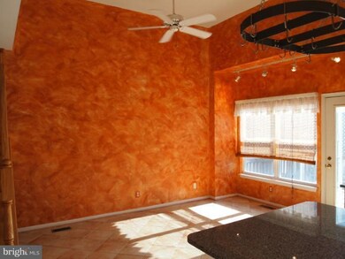 2553 James Monroe Cir, Herndon, VA 20171 - photo 7