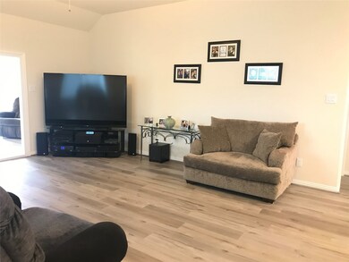 305 Cabernet Dr, Alvin, TX 77511 - photo 7