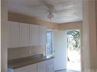 446 W Peach St, Compton, CA 90222 - photo 6