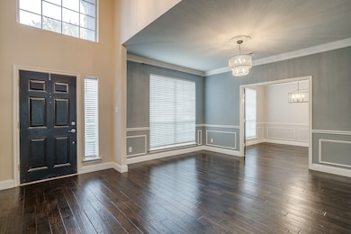 6112 Fannin Dr, Arlington, TX 76001 - photo 3