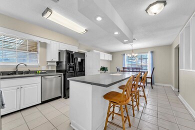 705 Dubois Dr Fort Walton-large-007-004-