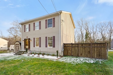 306 Rumonoski Dr, Northbridge, MA 01534 - photo 2