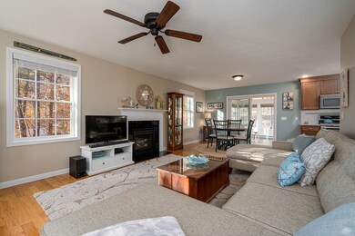 56 Morgan Dr, Epping, NH 03042 - photo 4