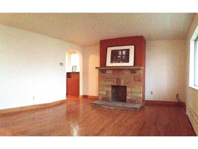 Living Room. Solid oak floors