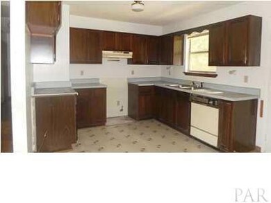 1318 Jasma Ln, Pensacola, FL 32534 - photo 2