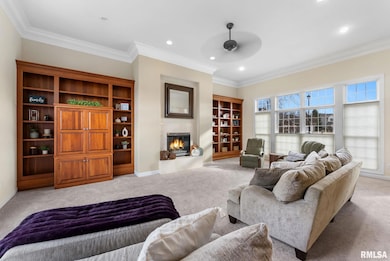 2916 E 45th Ct, Davenport, IA 52807 - photo 7