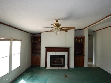 37 LIVING ROOM