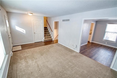 1912 E Mohawk Cir, Olathe, KS 66062 - photo 6