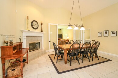 Dining Room/Hearth Room
