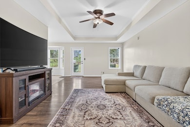 3273 N Senseney Cir, Clarksville, TN 37042 - photo 5