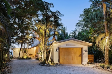 7314 Point of Rocks Rd, Sarasota, FL 34242 - photo 2