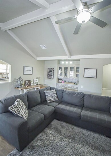 1007 E 12th St, Cushing, OK 74023 - photo 5