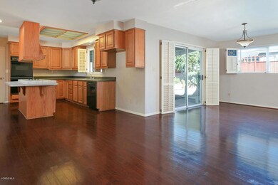 346 Tulane Ave-006-4-KitchenFamily Room-