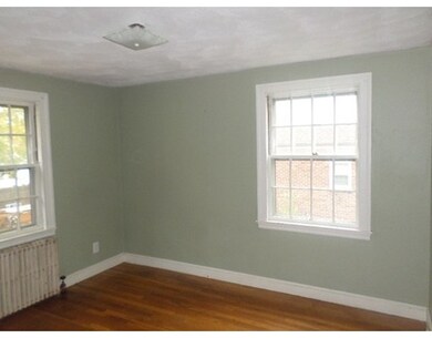 23 Dunstable St, Lawrence, MA 01843 - photo 5