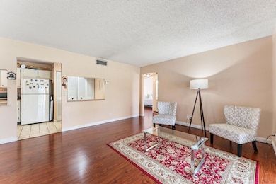 524 Shady Pine Way unit B2, Greenacres, FL 33415 - photo 5