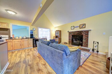 1027 Hidden Valley Ct, Lake Ariel, PA 18436 - photo 6