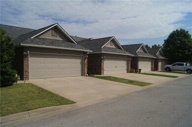 2815 Valley Ct W, Rogers, AR 72756 - photo 2