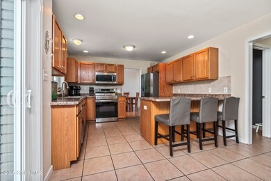 42 Craigie Ave, Schenectady, NY 12302 - photo 4