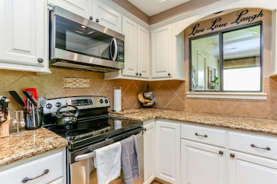 4144 Greystone Way unit 306, Sugar Land, TX 77479 - photo 6