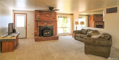 1440 N Ford Place, East Wenatchee, WA 98802 - photo 7