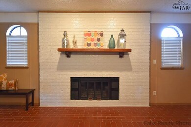 1307 Harvey Dr, Wichita Falls, TX 76302 - photo 5