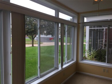 849 Edward Ct SE unit 122, Cedar Rapids, IA 52403 - photo 7